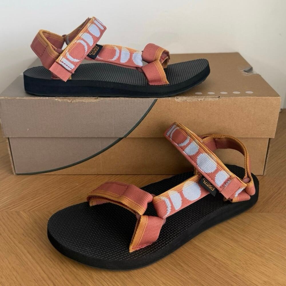 Teva Original Universal Women Strappy Sandals- SZ 7
